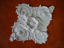 ROSONI IN GESSO BIANCO PER