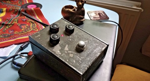 Electro harmonix tall font - tall,