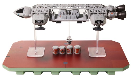 Space 1999 eagle transporter - 1999,