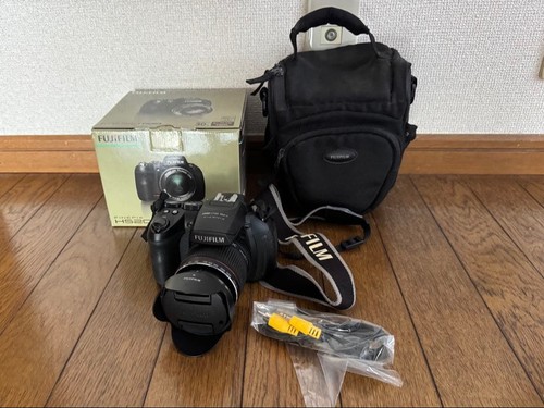 Fujifilm finepix hs20exr - fujifilm,