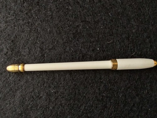 Penna sfera piccola usata - a,