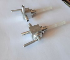 Coppia Rubinetti benzina Ø 12x1,5 per moto Ducati Monocilindrici e Bicilindrici.