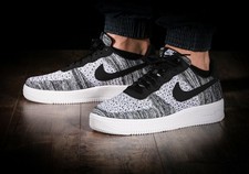 Scarpe NIKE AIR FORCE 1 FLYKNIT 2.0 N° 43 US 9,5 "OREO" AV3042 001 Nuove ULTIME!