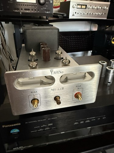 Preamplificatore valvolare