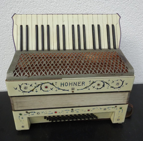 Vecchia fisarmonica hohner - vecchia,