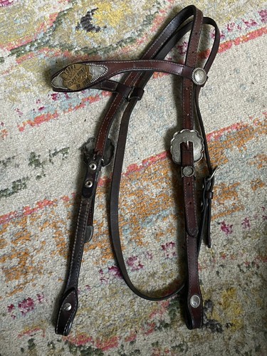 Vintage circle trophy - y,