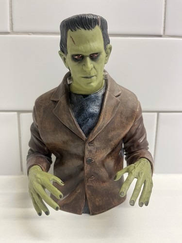 Universal monsters - universal,