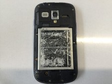 Samsung Galaxy S3 mini GT-I8200N solo per parti di ricambio 