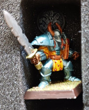 WARHAMMER FANTASY - ESERCITO CAOS WARRIOR EROE CAMPIONE DEL CAOS