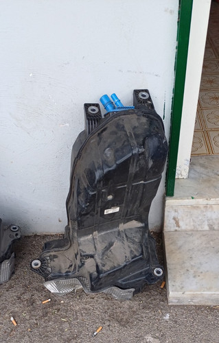 4m0131878cn serbatoio adblue - serbatoio,