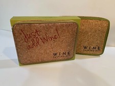 Oenophilia Kit Degustazione Vino, Sughero, Portatile con Cavatappi, Sacchetti Vino e Blocco Note