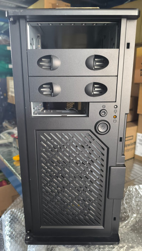 Case cabinet desktop middle - case,