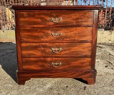 Bellissimo antico piccolo