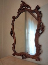 Specchio Con Cornice In Legno Intagliato