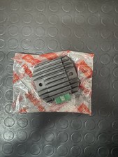 AP8124608 REGOLATORE TENSIONE