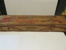 vecchia scatola per bottiglia vino o fucile e pistola EL PICADOR TARRAGONA CAMPO