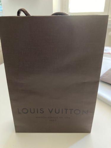 Busta louis vuitton x 18 - busta,