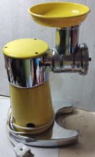 ELETTRODOMESTICO D'EPOCA - TRITACARNE QUICK MILL VINTAGE ANNI 70 FUNZIONANTE 