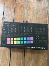 Roland MC-707 AIRA DJ Groovebox,