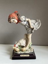 Statuina porcellana figura - ➰,