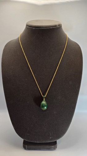 Collana con ciondolo - , uovo