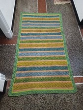 Coperta all uncinetto - fatta, a