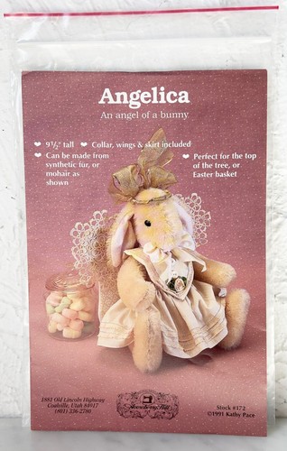 Angelica coniglietto con - , ali