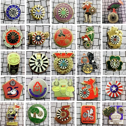 Round table enamel button - ,
