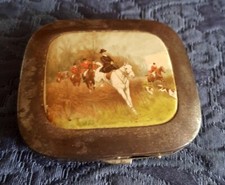 PORTASIGARETTE  INGLESE  IN METALLO DELL'800  CON  DIPINTO BATTUTA DI CACCIA