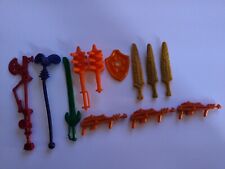 lotto 12 armi Evil Warriors Masters Of The Universe MOTU da 1982 a 1985 Mattel
