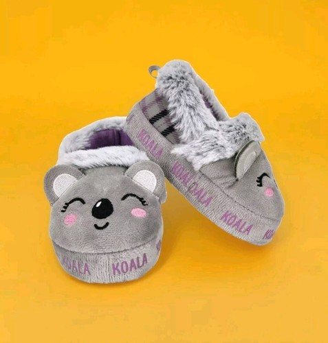 Pantofole per bambini - a, tema