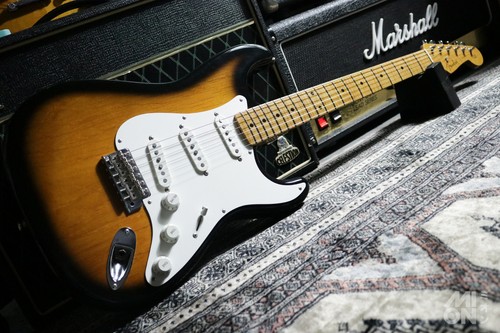 Fender japan st57 2ts - fender, as