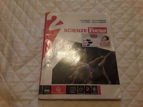Libro testo per scuole - di,