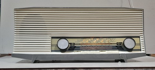 Radio epoca a valvole - a,