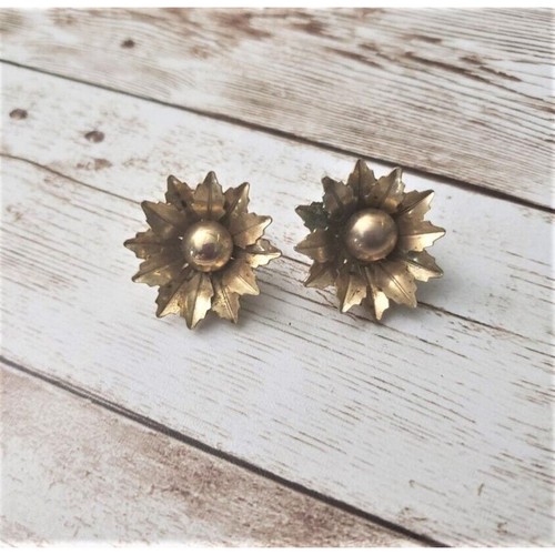 Vintage clip earrings gold - vintage,