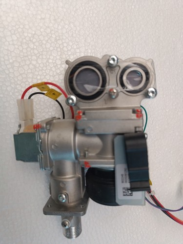 Gruppo valvole gas per - gruppo,