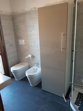 2 mobiletti IKEA Besta colore beige lucido