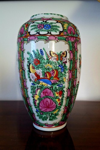 Antico vaso cinese dipinto - , a
