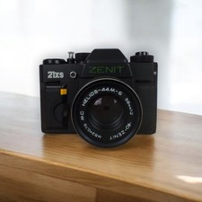 Fotocamera Analogica Zenit 21XS Reflex 35mm Con Obiettivo 58mm Nera Anni 90 SLR