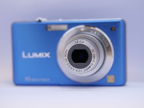Fotocamera digitale compatta