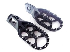 Pedane poggiapiedi nere adatte