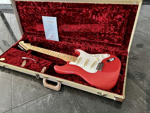 Fender stratocaster custom - fender,