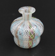 PETIT VASE EN VERRE SOUFFLE