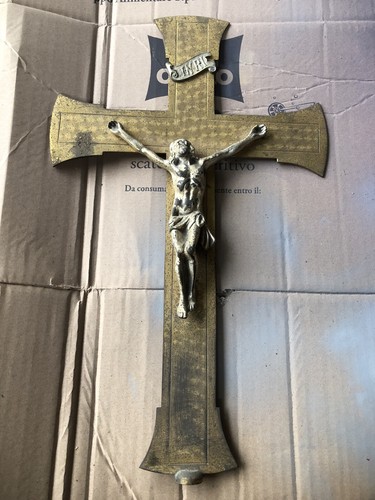 Crocifisso metallo vintage - in,