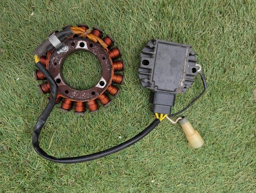Regolatore raddrizzatore
