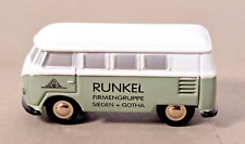 VW Bus T1 100 anni gruppo