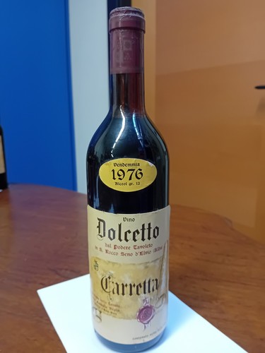 Bottiglia vino rosso - bottiglia, "dolcetto