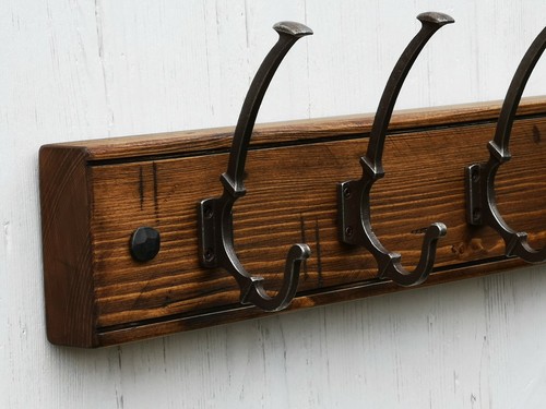 Portacappotti legno rustico - in,