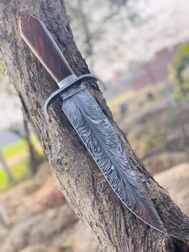 Handmade damascus steel bowie - steel,