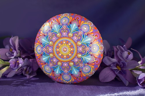 Pietra dipinta mandala